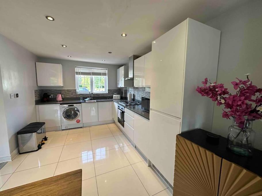 Waterside Mufc & Trafford Centre Townhouse 4 Bedroom Free Parking Manchester Exterior foto